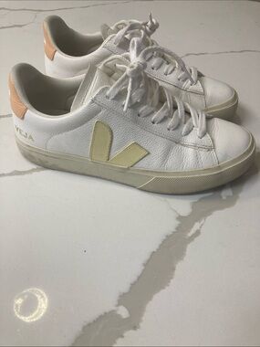 Veja Campo sneakers in white leather with sun peach